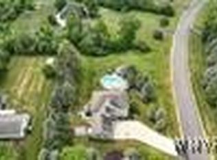 184 Winspear Rd, Elma, NY 14059