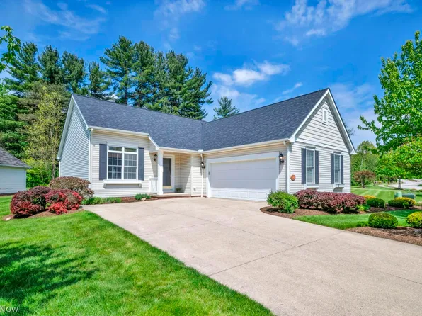 11245 Cinnamon Blvd, North Royalton, OH 44133