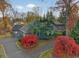 13 Zeck Court, Montebello, NY 10901