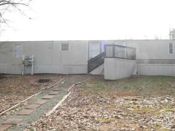 215 Tall Pines Ln