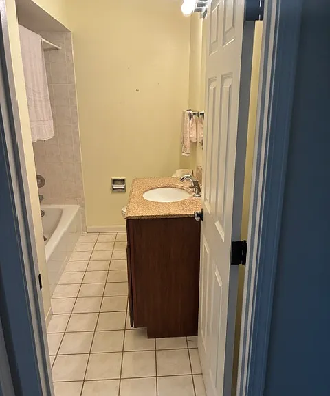 315 E Kenilworth Ave #1R — Photo 6