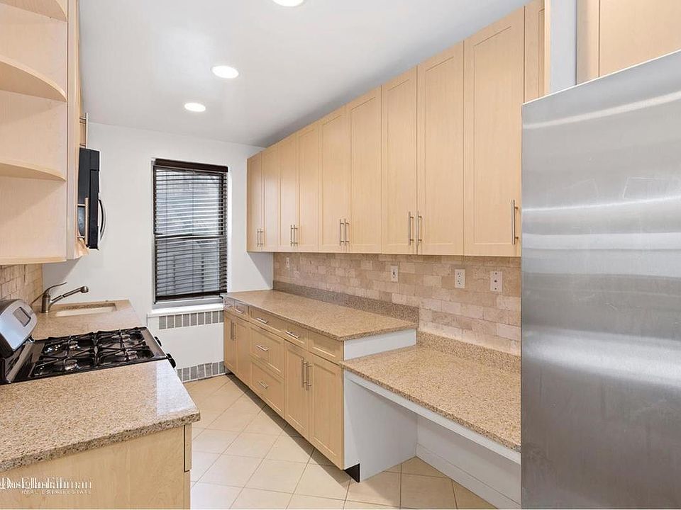 1st image of 330 E 63rd St APT 2K