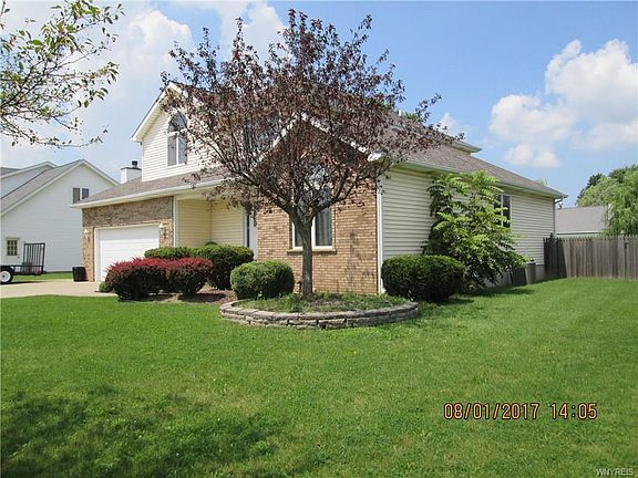 3rd image of 8000 Cherry Ln