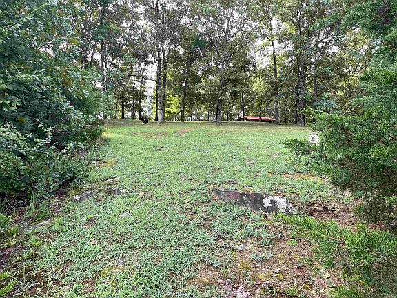 4th image of 104 Riverview Trce