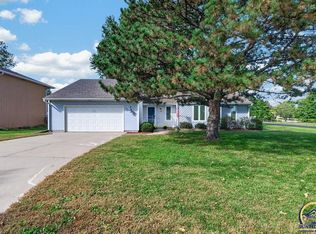 3701 SW Arvonia Pl, Topeka, KS 66610