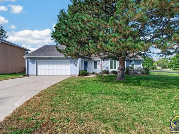3701 SW Arvonia Pl, Topeka, KS 66610