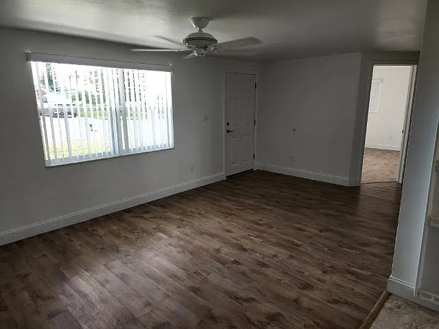 13521 Allyn Dr — Photo 22