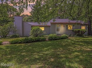772 Merritt Ave, Lake Orion, MI 48362