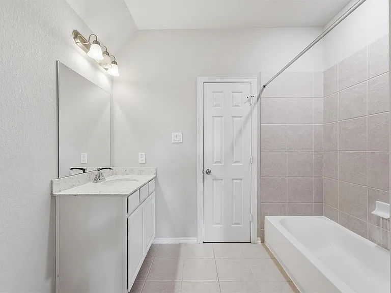 2994 Vintage Park Ln — Photo 25