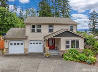 1963 NW Rampart Ridge Ct, Bremerton, WA 98311