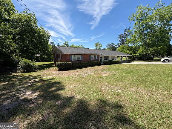 2nd image of 5620 Forest Ave