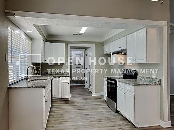 5th image of 4016 Longstraw Dr