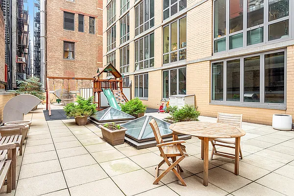 Sold by Compass | media 10