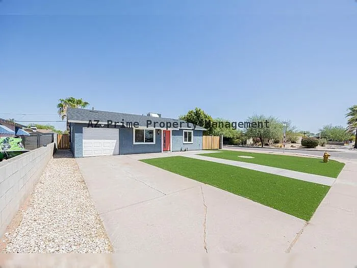 4 bed, 2.0 bath, 1400 sqft, $2,095 — Photo 3