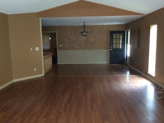 18 X 23 Den/Family Rm