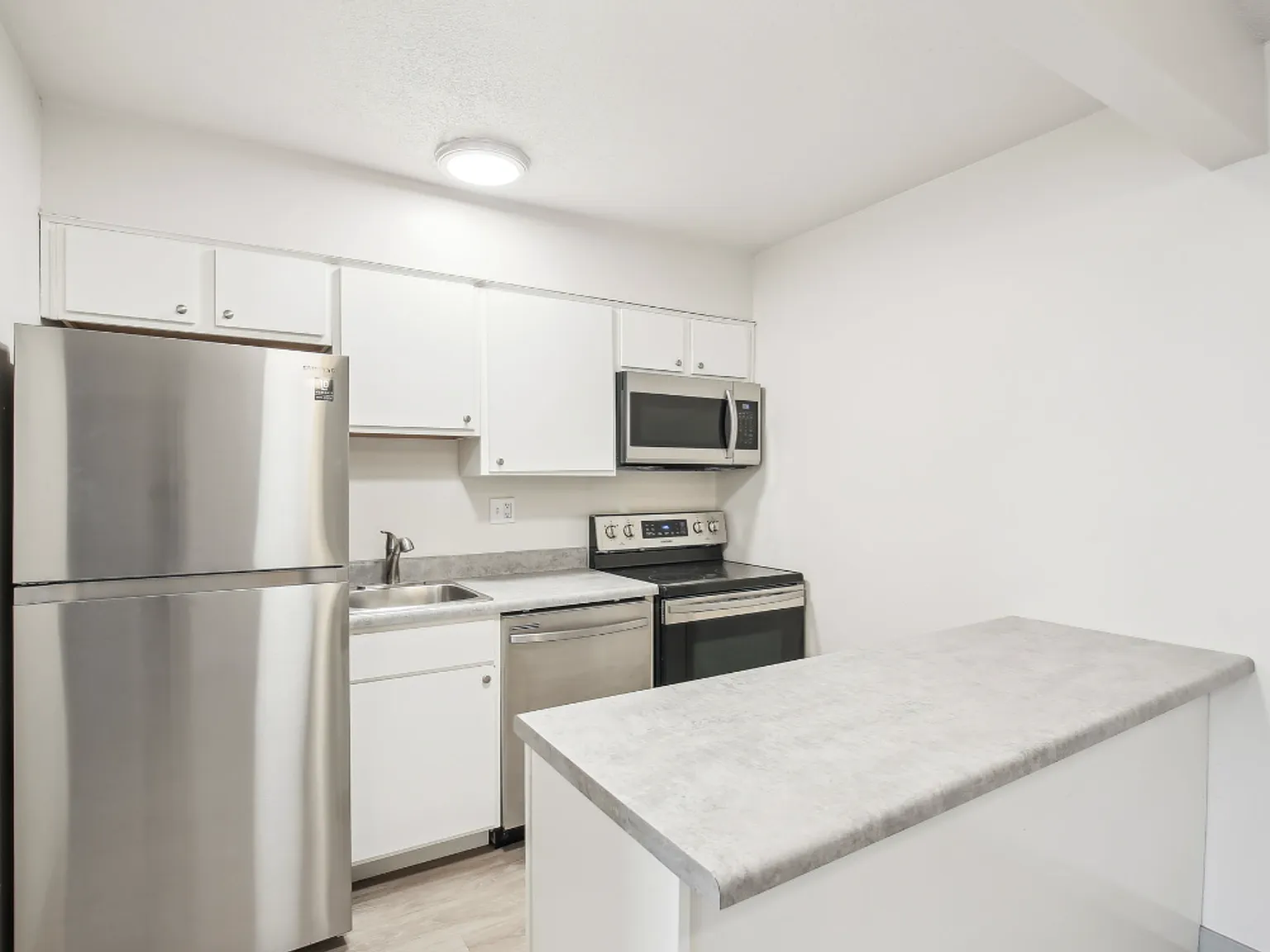 Fieldhouse View Apartments — Photo 3