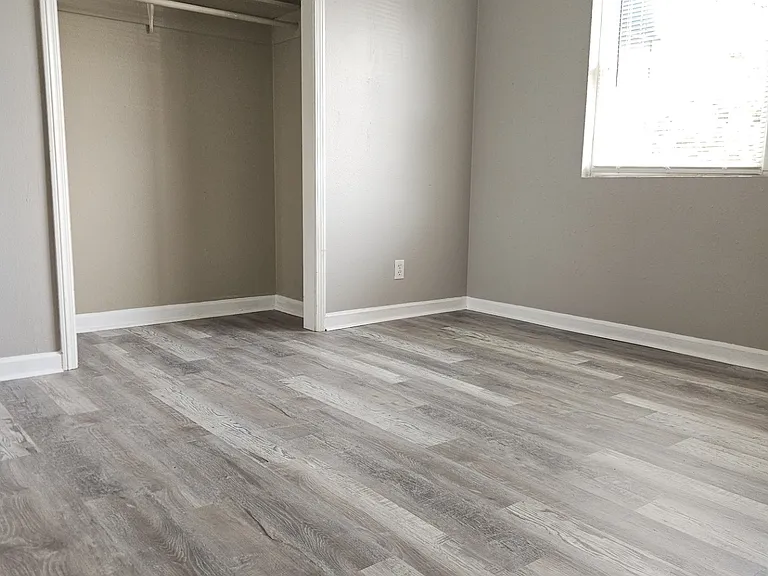 626 S Horton St — Photo 12
