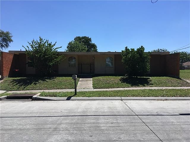 1st image of 5701 Congress Dr