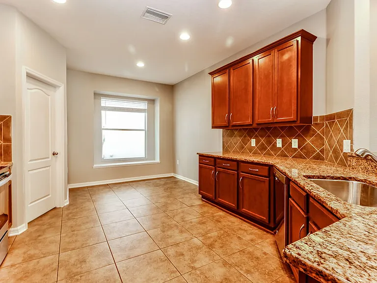 18447 Red Willow Way — Photo 7