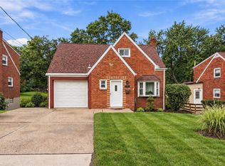 105 Green Oak Ln, Pittsburgh, PA 15220