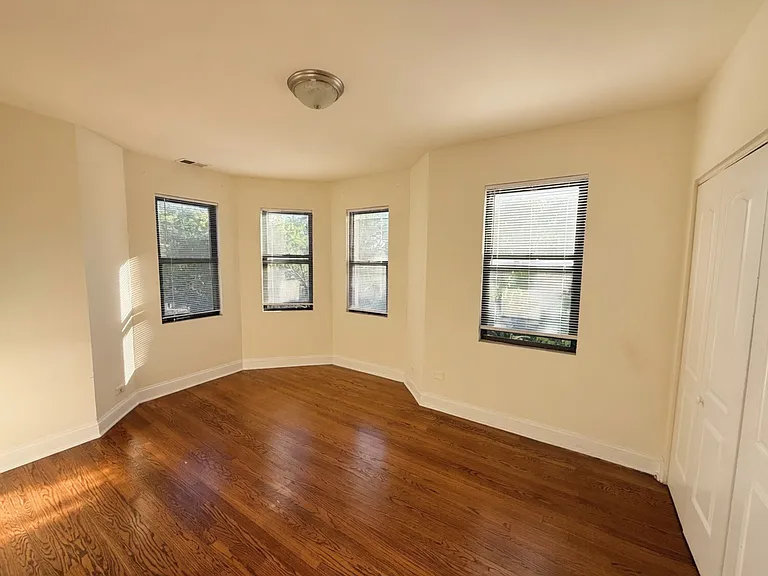 5659 N Spaulding Ave #3 — Photo 5