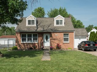 6848 Garden Ln, Bridgeview, IL 60455