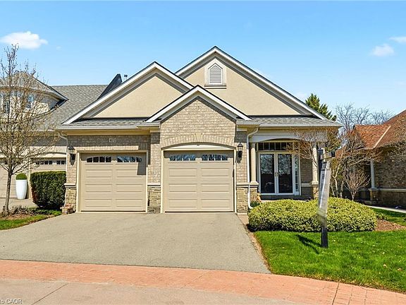 4th image of 4172 Stonebridge Cres