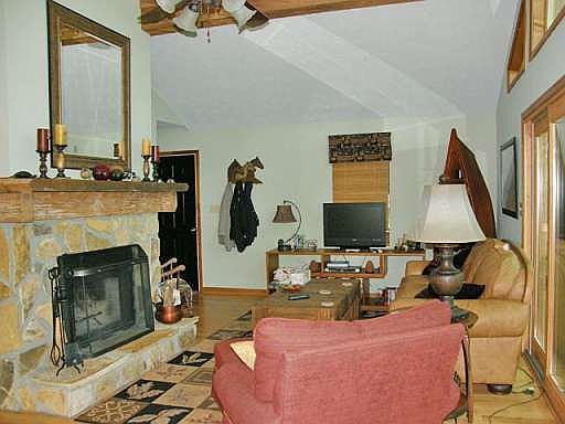 3rd image of 123 Toto Creek Dr E