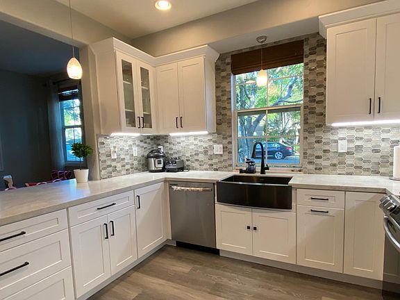 New Kitchen & all new appliances