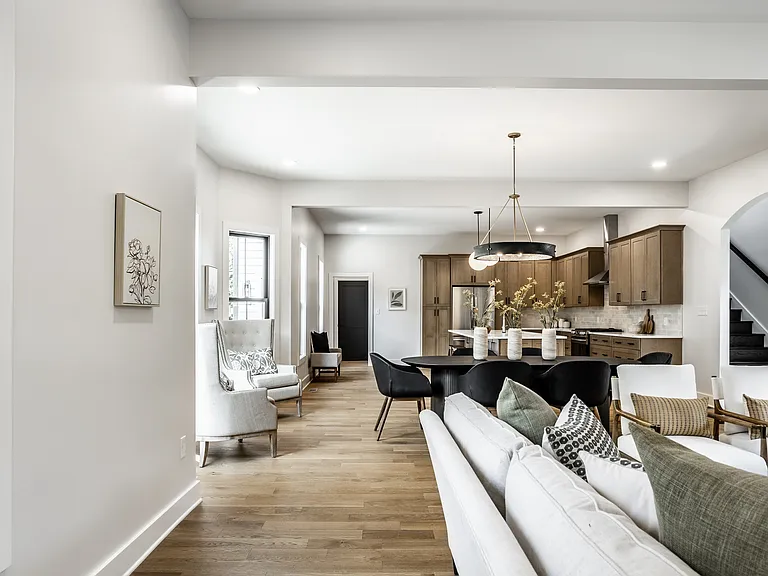 3868 N Park Ave — Photo 10