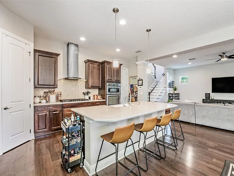 3007 W Palmira Ave — Photo 20