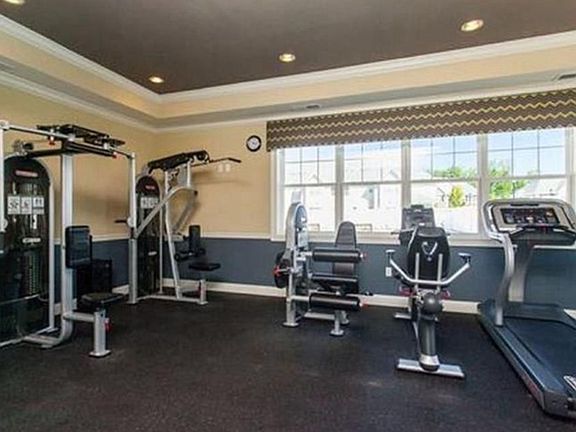 2nd image of 626 Doral Ct
