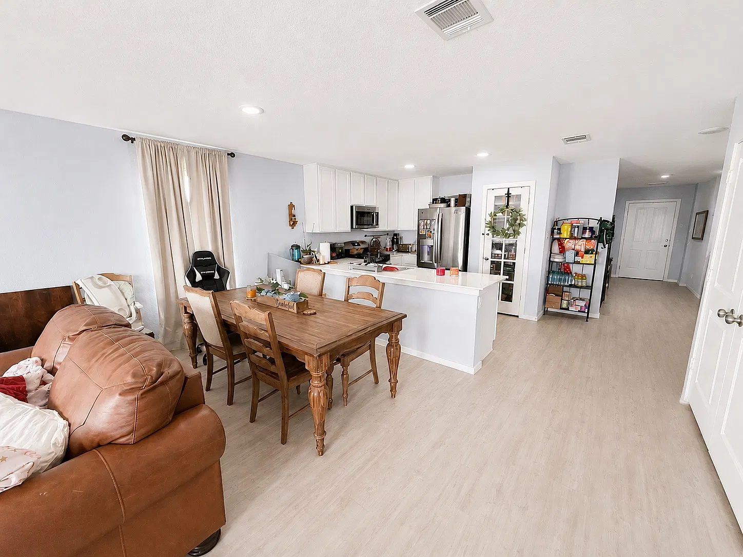 4 bed, 1500 sqft, $1,825 — Photo 2