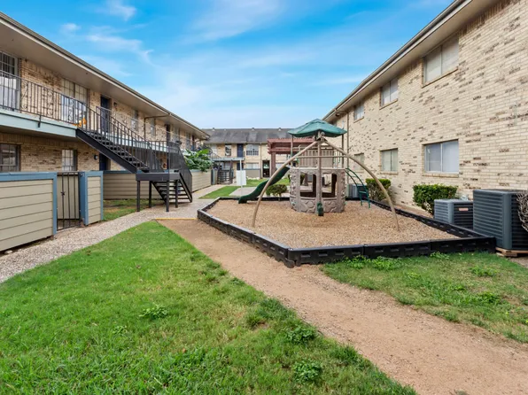 Palms at Chimney Rock