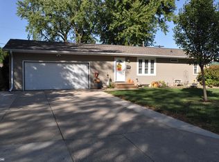 1137 High Ridge Rd, Carroll, IA 51401