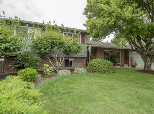 12215 SE Guilford Dr, Milwaukie, OR