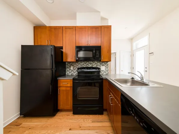 1643 Fitzwater St #A, Philadelphia, PA 19146