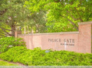 3181 Bayview Ave #PENTHOUSE 17, Toronto, ON M2K2Y2