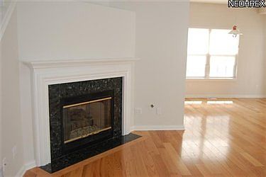 5th image of 401 Woodside Dr
