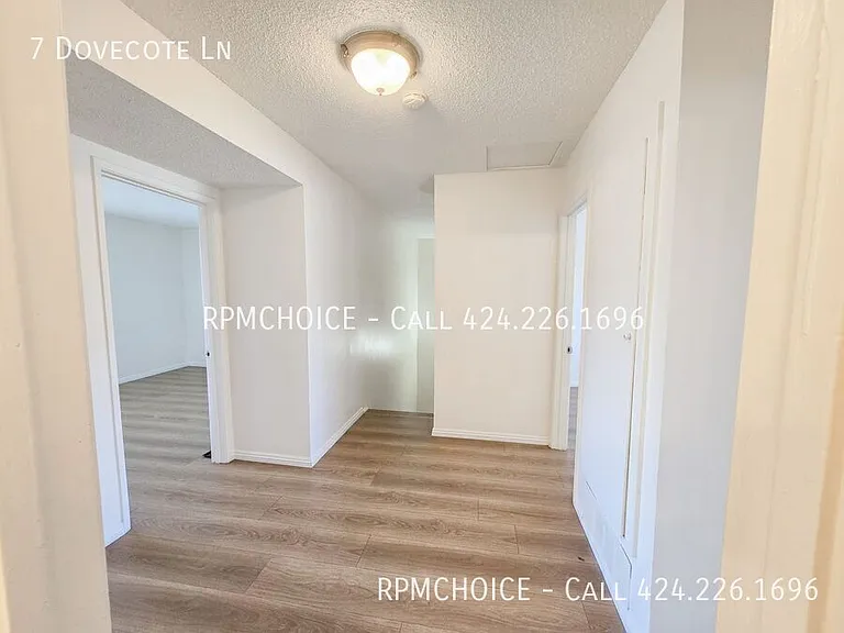 7 Dovecote Ln — Photo 17