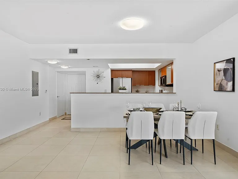 16699 Collins Ave #1710 — Photo 6