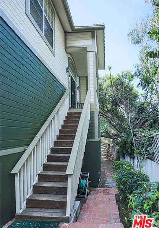 3 bed, 1800 sqft, $6,500 — Photo 3