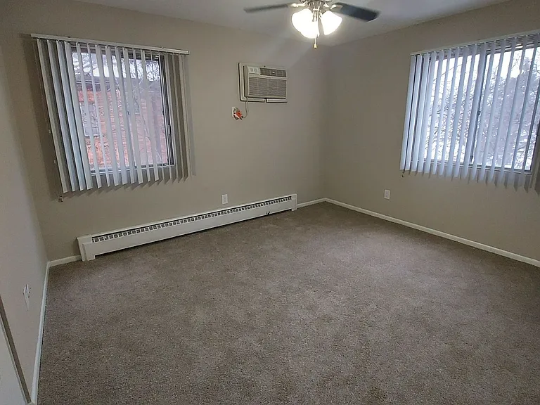 River Walk Apartments of Delano — Photo 6