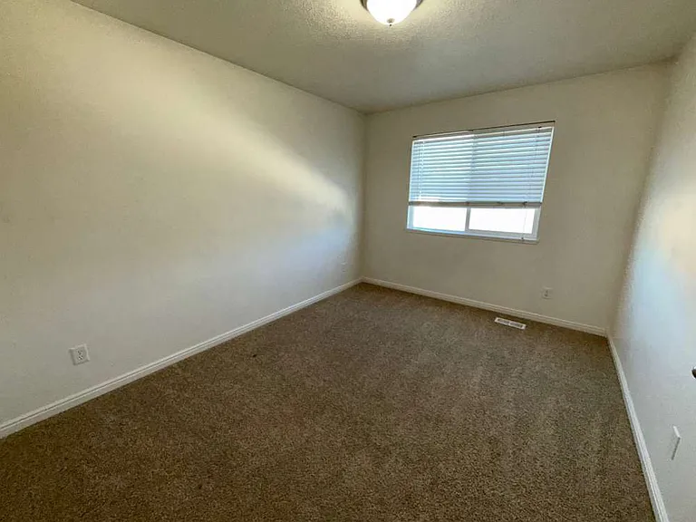 514 W 1490 N #101 — Photo 13