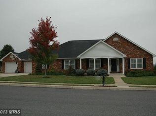 38 Starlight Dr, Greencastle, PA