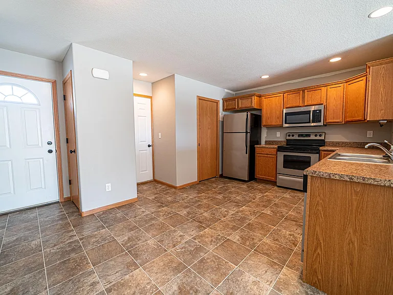 174 War Admiral Ln — Photo 3