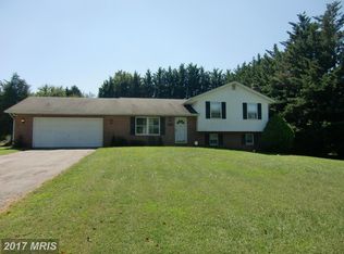 1055 Collins Ave, Sykesville, MD 21784
