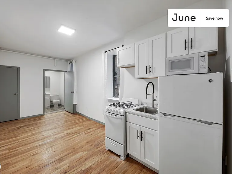 239 W 63rd St #1G — Photo 1
