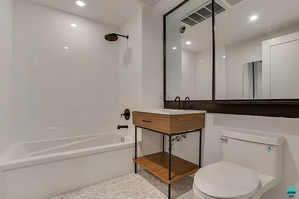 Rented by EXR | media 56