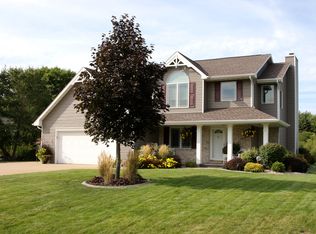 1362 Partridge Ct, Oshkosh, WI 54904